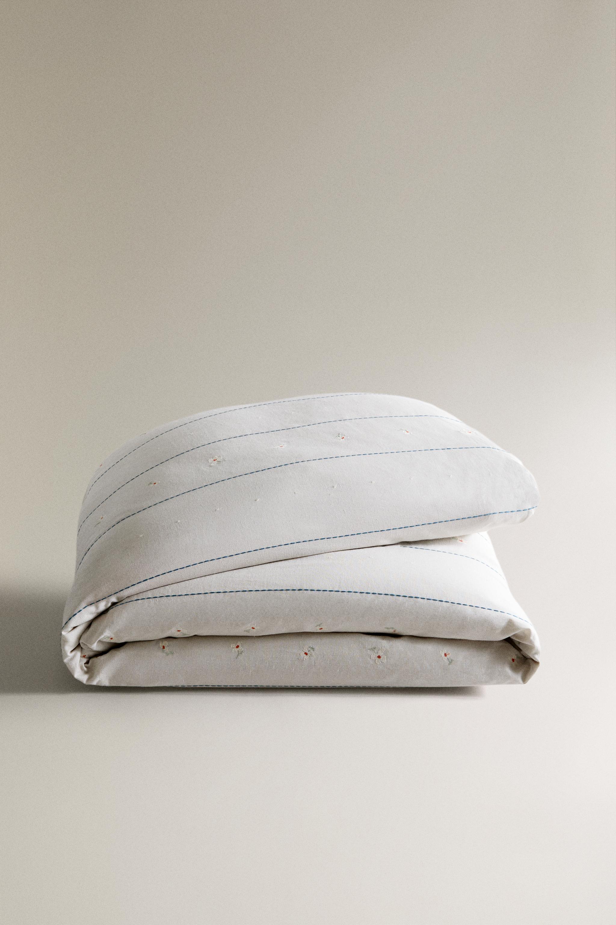 KIDS' FLORAL AND STRIPE DUVET COVER